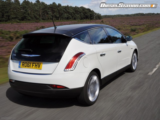 Chrysler Delta 2012 Picture #19 Chrysler Delta 2012 Picture #19