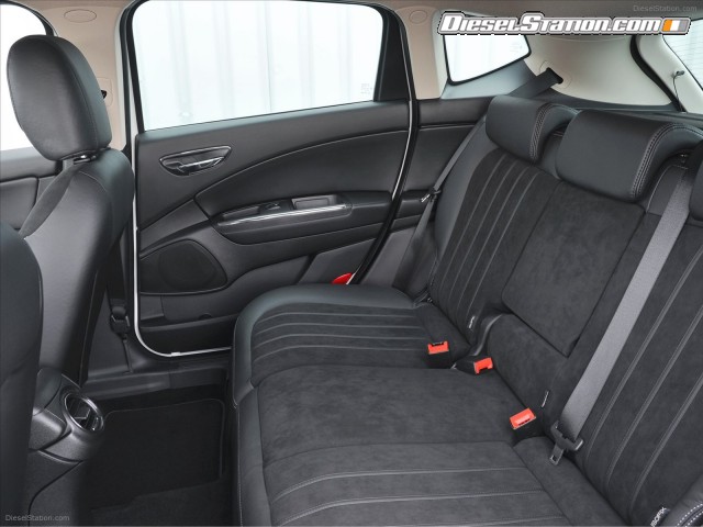 Chrysler Delta 2012 Picture #34 Chrysler Delta 2012 Picture #34