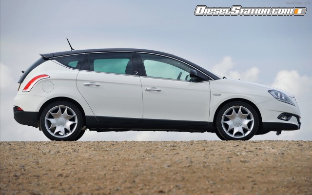 Chrysler Delta 2012 Widescreen Picture #47 Chrysler Delta 2012 Widescreen Picture #47