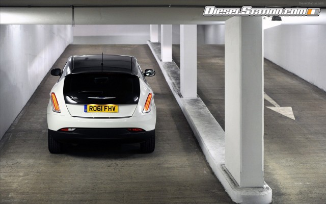 Chrysler Delta 2012 Widescreen Picture #84 Chrysler Delta 2012 Widescreen Picture #84