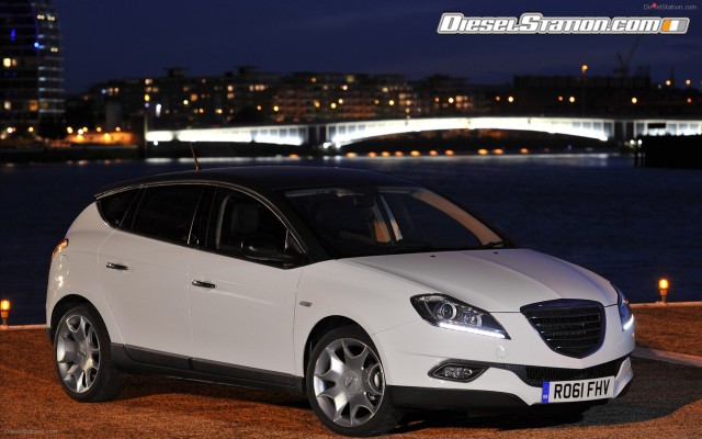 Chrysler Delta 2012 Widescreen Picture #48 Chrysler Delta 2012 Widescreen Picture #48