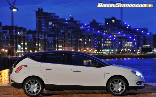 Chrysler Delta 2012 Widescreen Picture #73 Chrysler Delta 2012 Widescreen Picture #73