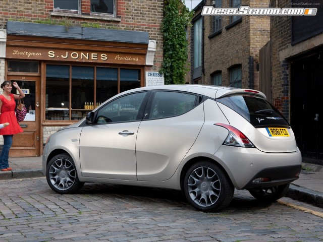 Chrysler YPSILON 2012 Picture #31 Chrysler YPSILON 2012 Picture #31