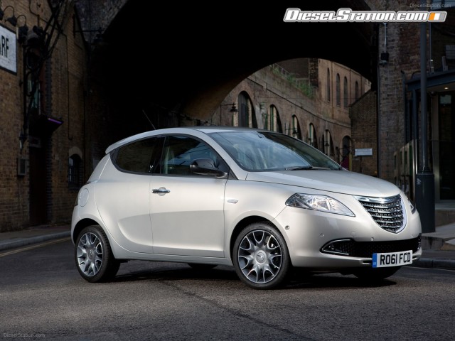 Chrysler YPSILON 2012 Picture #12 Chrysler YPSILON 2012 Picture #12