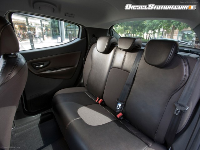 Chrysler YPSILON 2012 Picture #8 Chrysler YPSILON 2012 Picture #8