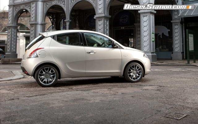 Chrysler YPSILON 2012 Widescreen Picture #46 Chrysler YPSILON 2012 Widescreen Picture #46