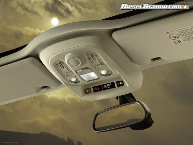 Citroen C4 2011 Picture #24 Citroen C4 2011 Picture #24