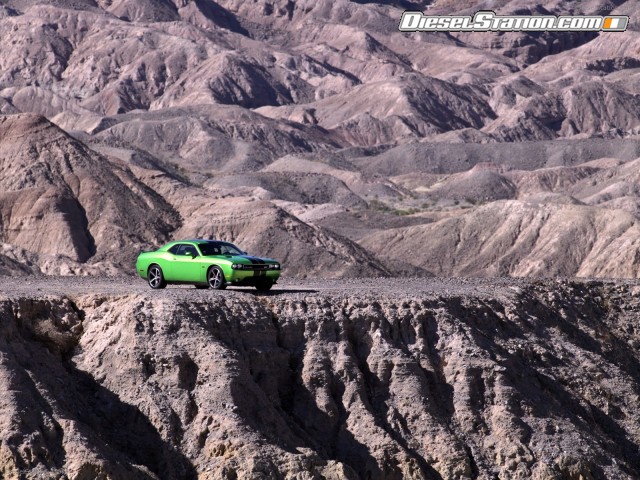 Dodge Challenger SRT8 392 2011 Picture #16 Dodge Challenger SRT8 392 2011 Picture #16