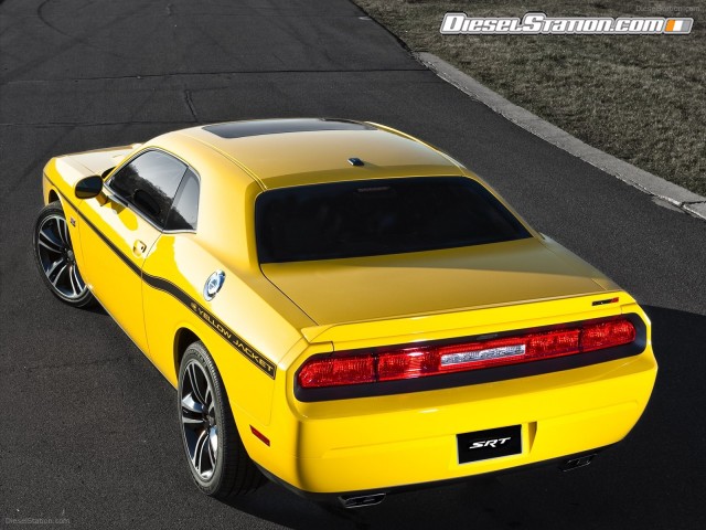 Dodge Challenger SRT8 392 Yellow Jacket 2012 Picture #7 Dodge Challenger SRT8 392 Yellow Jacket 2012 Picture #7