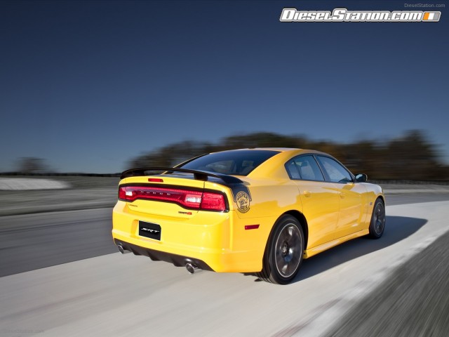 Dodge Charger SRT8 Super Bee 2012 Picture #1 Dodge Charger SRT8 Super Bee 2012 Picture #1