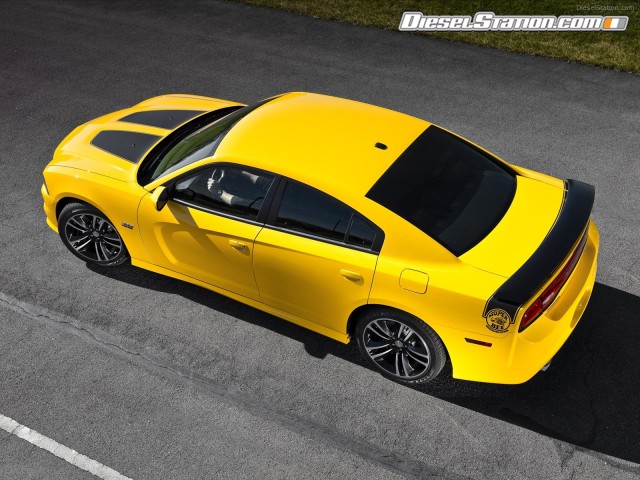 Dodge Charger SRT8 Super Bee 2012 Picture #18 Dodge Charger SRT8 Super Bee 2012 Picture #18
