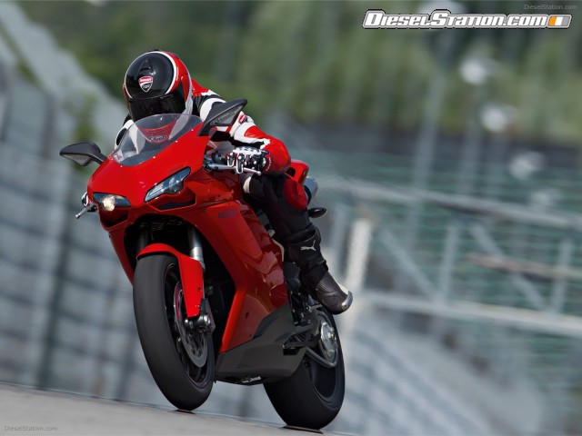 Ducati 848 Evo 2011 Picture #4 Ducati 848 Evo 2011 Picture #4