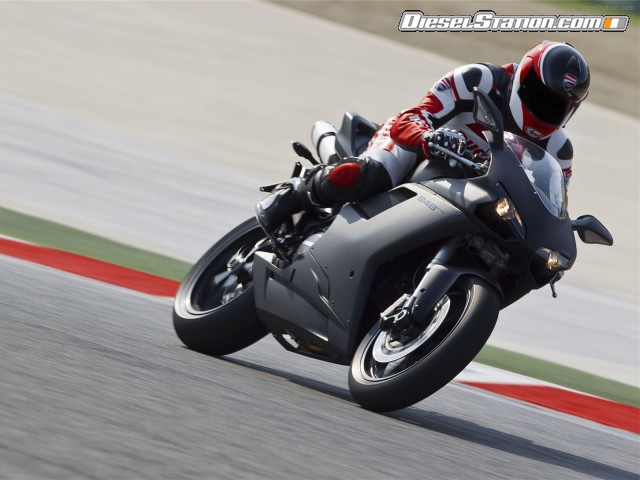 Ducati 848 Evo 2011 Picture #7 Ducati 848 Evo 2011 Picture #7