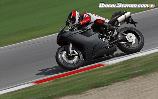 Ducati 848 Evo 2011 Widescreen Picture #15 Ducati 848 Evo 2011 Widescreen Picture #15
