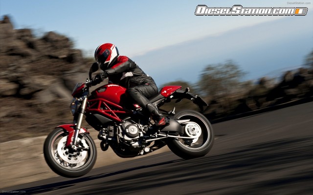 Ducati Monster 1100EVO 2012 Widescreen Picture #4 Ducati Monster 1100EVO 2012 Widescreen Picture #4