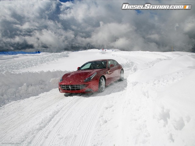 Ferrari FF 2011 Picture #36 Ferrari FF 2011 Picture #36