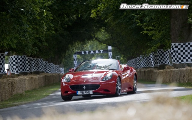 Ferrari Scuderia Spider 16M Completes Run In Under 1 Minute Widescreen Picture #6 Ferrari Scuderia Spider 16M Completes Run In Under 1 Minute Widescreen Picture #6