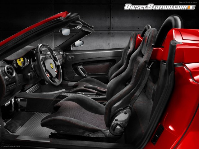 Ferrari Scuderia Spider 16M Picture #5 Ferrari Scuderia Spider 16M Picture #5