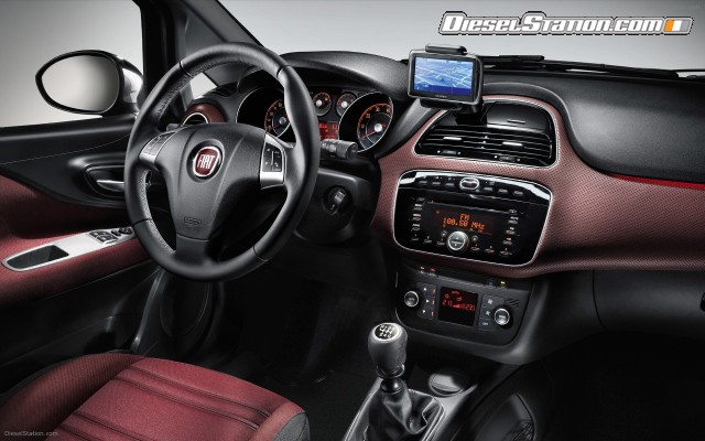 Fiat 2010 Punto Evo Widescreen Picture #8 Fiat 2010 Punto Evo Widescreen Picture #8