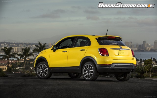 Fiat 500X Trekking Plus 2016 Widescreen Picture #10 Fiat 500X Trekking Plus 2016 Widescreen Picture #10
