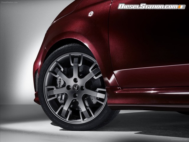 Fiat Abarth 695 Maserati Edition 2012 Picture #3 Fiat Abarth 695 Maserati Edition 2012 Picture #3