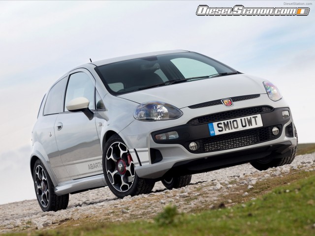 Fiat Abarth Punto Evo 2011 Picture #23 Fiat Abarth Punto Evo 2011 Picture #23