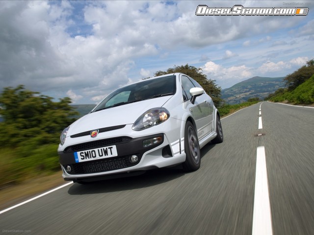 Fiat Abarth Punto Evo 2011 Picture #19 Fiat Abarth Punto Evo 2011 Picture #19