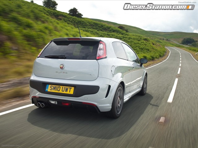 Fiat Abarth Punto Evo 2011 Picture #0 Fiat Abarth Punto Evo 2011 Picture #0