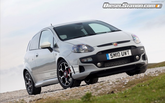 Fiat Abarth Punto Evo 2011 Widescreen Picture #26 Fiat Abarth Punto Evo 2011 Widescreen Picture #26