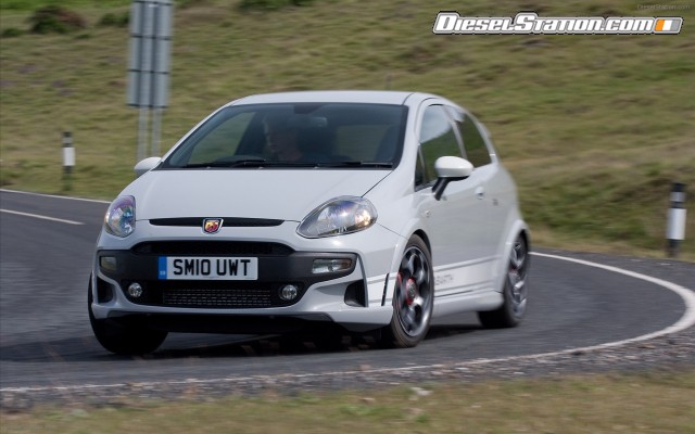 Fiat Abarth Punto Evo 2011 Widescreen Picture #22 Fiat Abarth Punto Evo 2011 Widescreen Picture #22