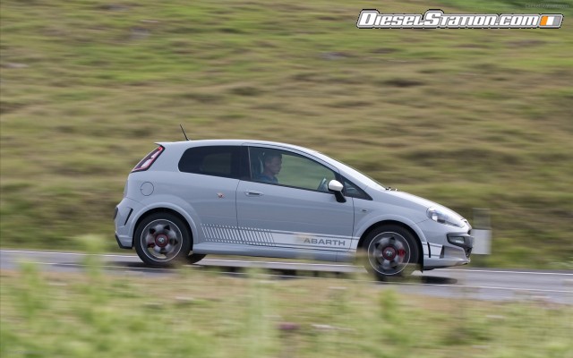 Fiat Abarth Punto Evo 2011 Widescreen Picture #7 Fiat Abarth Punto Evo 2011 Widescreen Picture #7