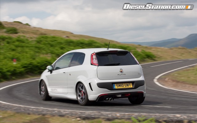 Fiat Abarth Punto Evo 2011 Widescreen Picture #20 Fiat Abarth Punto Evo 2011 Widescreen Picture #20
