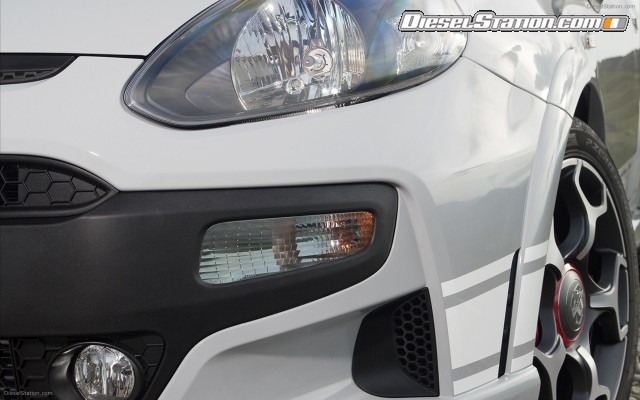 Fiat Abarth Punto Evo 2011 Widescreen Picture #12 Fiat Abarth Punto Evo 2011 Widescreen Picture #12