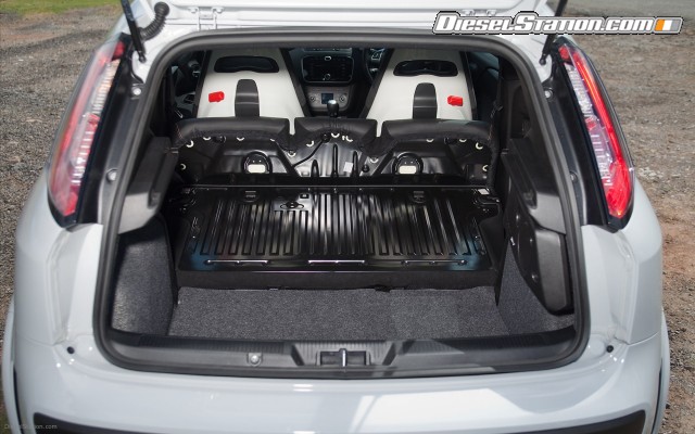 Fiat Abarth Punto Evo 2011 Widescreen Picture #13 Fiat Abarth Punto Evo 2011 Widescreen Picture #13