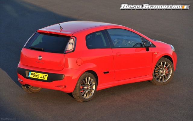 Fiat Punto Evo 2010 Widescreen Picture #2 Fiat Punto Evo 2010 Widescreen Picture #2