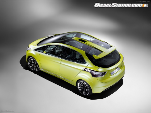 Ford 2009 iosis MAX Concept Picture #3 Ford 2009 iosis MAX Concept Picture #3