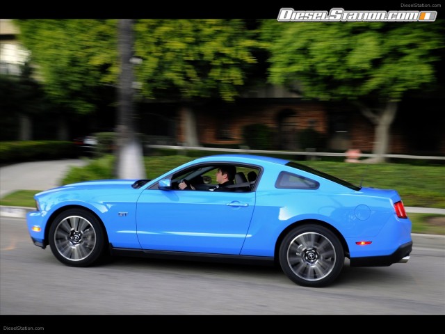 Ford 2010 Mustang GT Picture #4 Ford 2010 Mustang GT Picture #4
