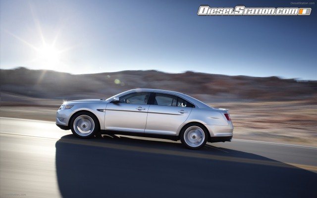 Ford 2010 Tarus SHO Widescreen Picture #26 Ford 2010 Tarus SHO Widescreen Picture #26