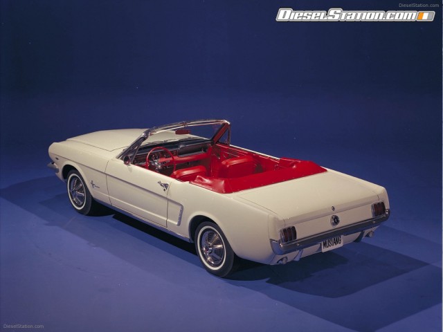 Ford CELEBRATES 45TH ANNIVERSARY OF MUSTANG Picture #10 Ford CELEBRATES 45TH ANNIVERSARY OF MUSTANG Picture #10