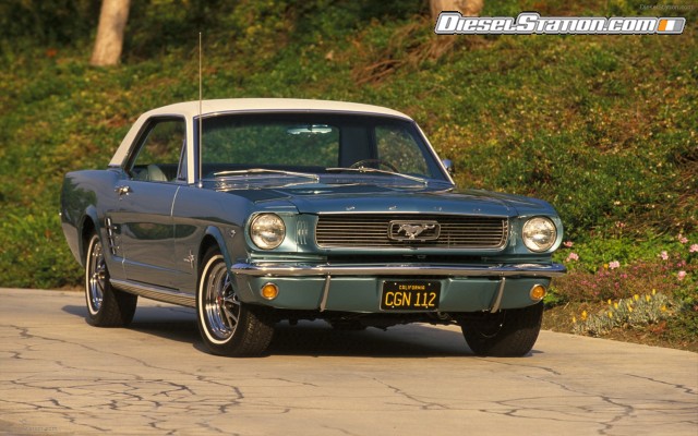 Ford CELEBRATES 45TH ANNIVERSARY OF MUSTANG Widescreen Picture #5 Ford CELEBRATES 45TH ANNIVERSARY OF MUSTANG Widescreen Picture #5