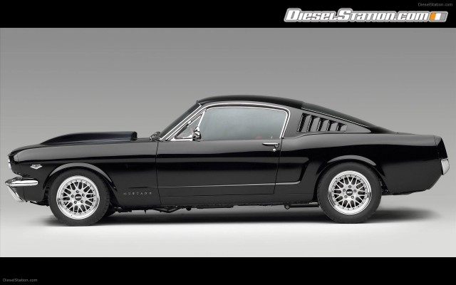 Ford CELEBRATES 45TH ANNIVERSARY OF MUSTANG Widescreen Picture #92 Ford CELEBRATES 45TH ANNIVERSARY OF MUSTANG Widescreen Picture #92