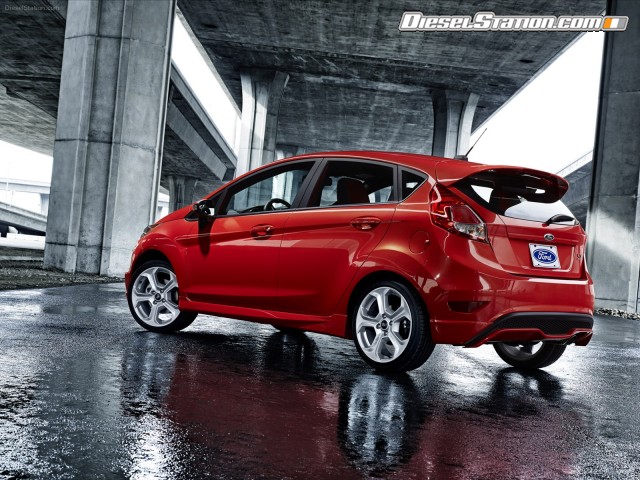 Ford Fiesta ST 2014 Picture #84 Ford Fiesta ST 2014 Picture #84