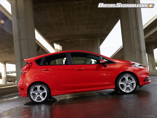 Ford Fiesta ST 2014 Picture #34 Ford Fiesta ST 2014 Picture #34