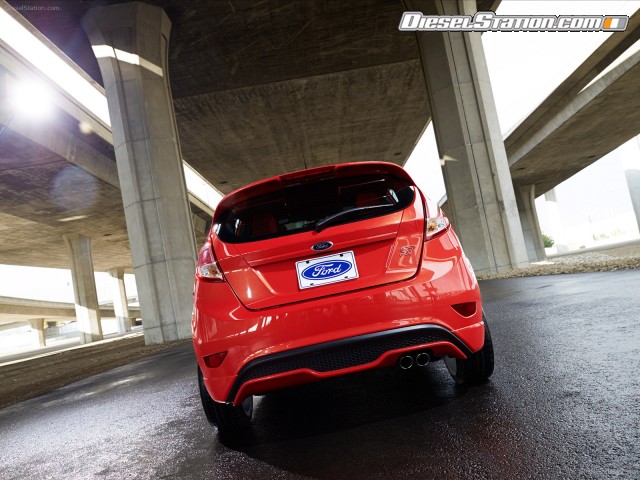 Ford Fiesta ST 2014 Picture #94 Ford Fiesta ST 2014 Picture #94