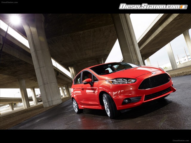 Ford Fiesta ST 2014 Picture #31 Ford Fiesta ST 2014 Picture #31