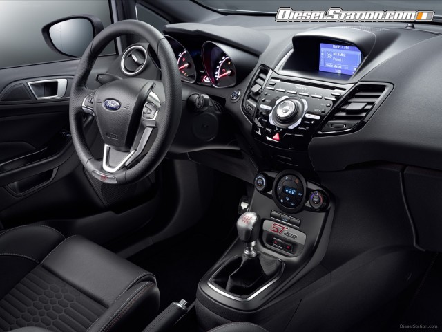 Ford Fiesta ST200 2017 Picture #3 Ford Fiesta ST200 2017 Picture #3