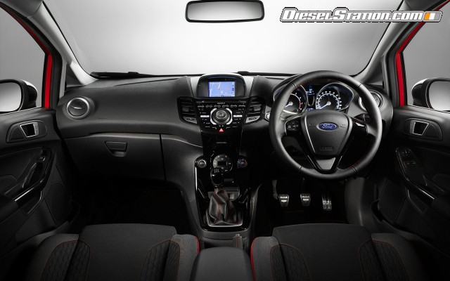 Ford Fiesta Zetec S 2015 Widescreen Picture #2 Ford Fiesta Zetec S 2015 Widescreen Picture #2