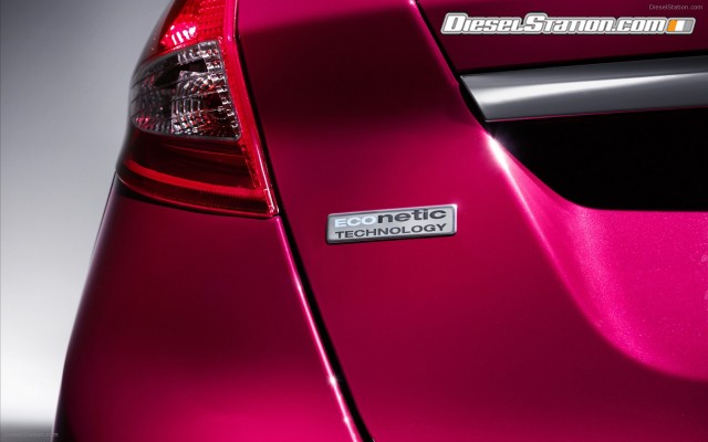 Ford Focus ECOnetic 2012 Widescreen Picture #10 Ford Focus ECOnetic 2012 Widescreen Picture #10