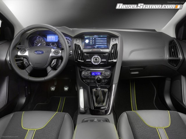 Ford Focus Estate 2011 Picture #3 Ford Focus Estate 2011 Picture #3