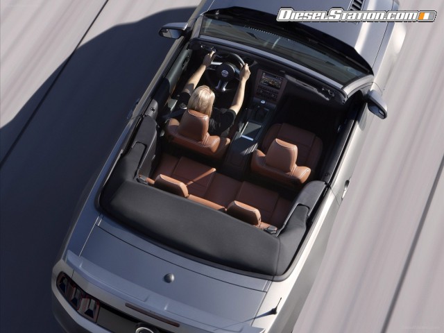 Ford Mustang GT 2013 Picture #2 Ford Mustang GT 2013 Picture #2